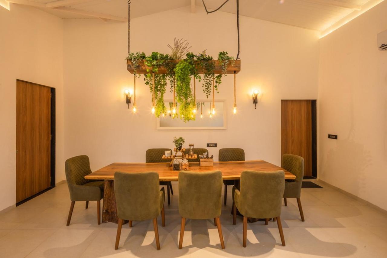 Saffronstays Turquoise Maison, Karjat Bagian luar foto