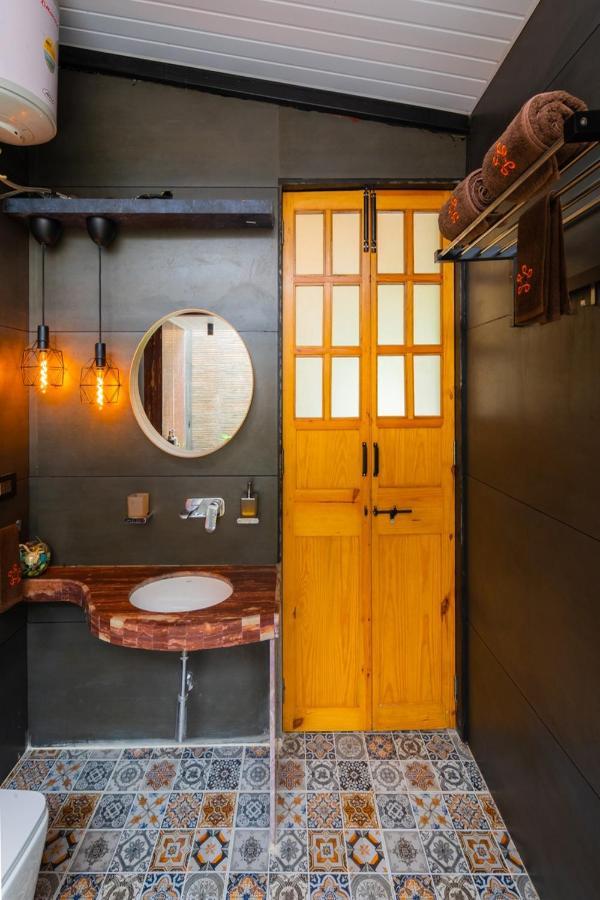 Saffronstays Turquoise Maison, Karjat Bagian luar foto
