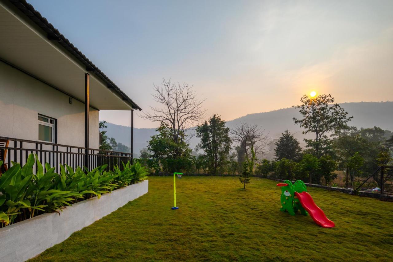 Saffronstays Turquoise Maison, Karjat Bagian luar foto